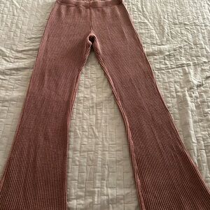Women's Ribbed Knit Flare Leggings